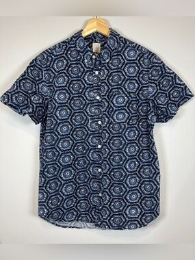 Gap Mens Shirt Button Down Short Sleeve Blue White Seersucker Hexagon Geometric